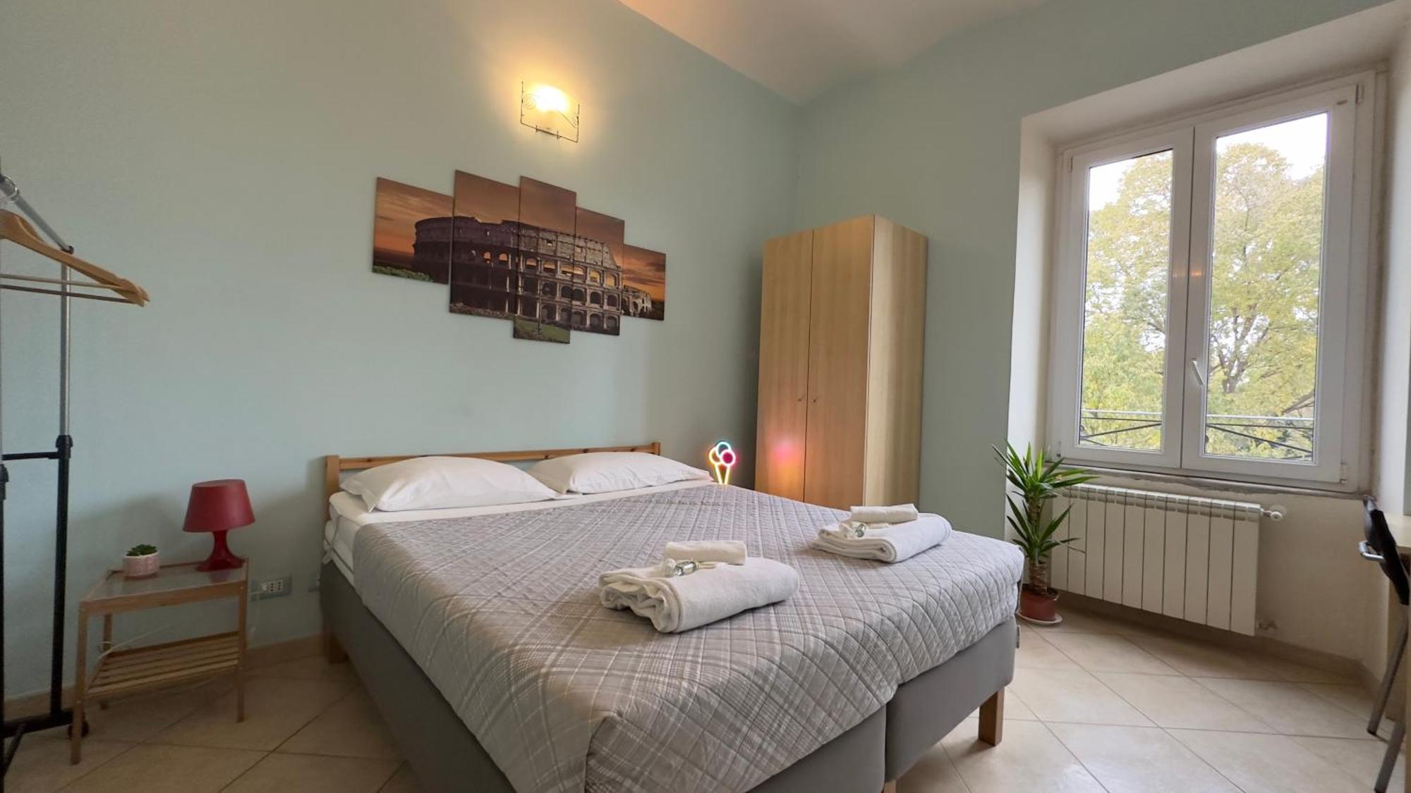 Private In Center Of Bed & Breakfast *